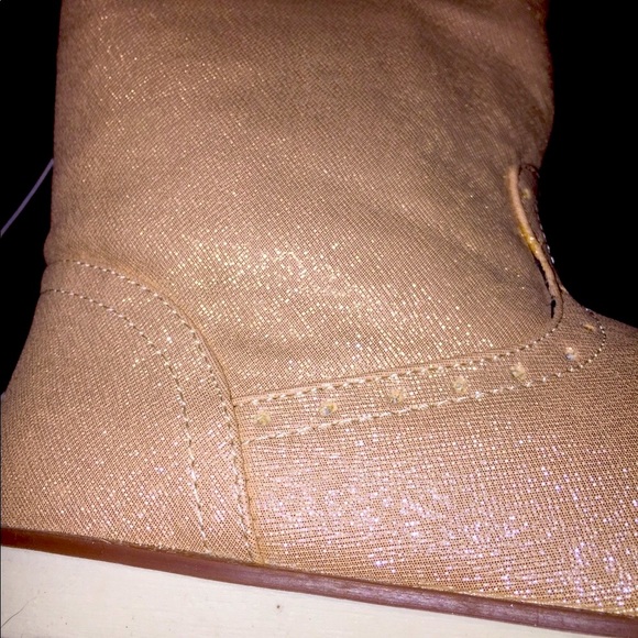 Children's Place Winter Boots & Fashion Gold Glistening Fleece lined NWT sz 2 - Picture 13 of 16